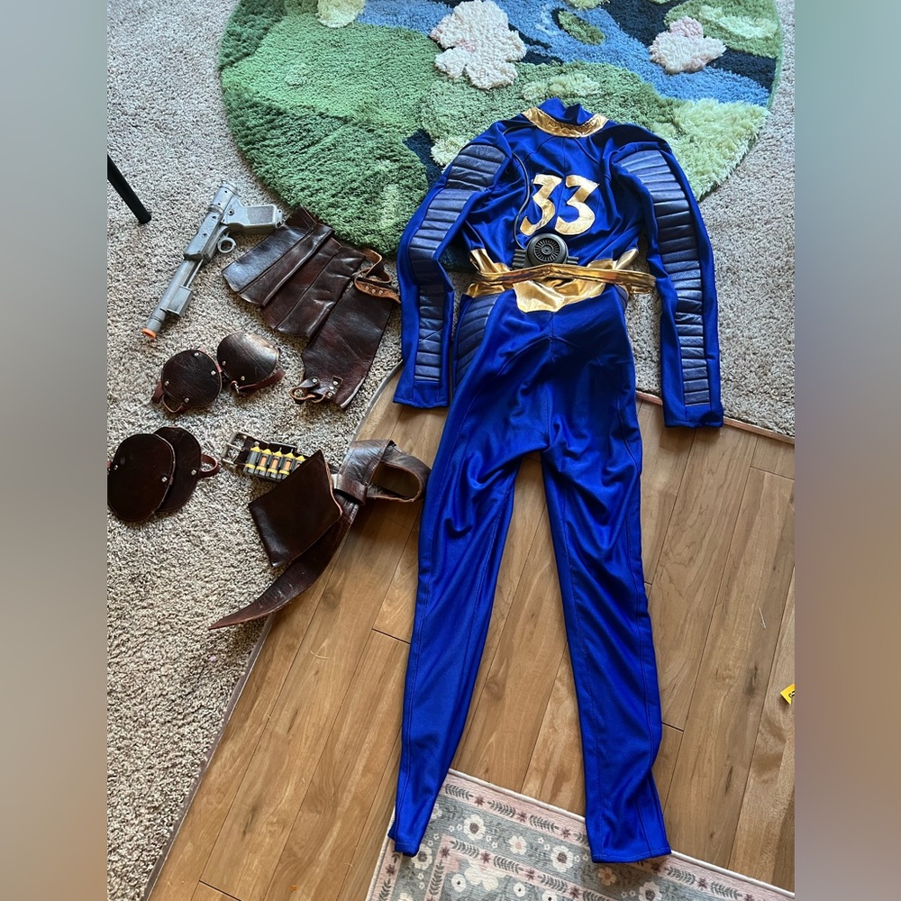 Fallout Vault 33 Cosplay Jumpsuit only - Picture 12 of 14